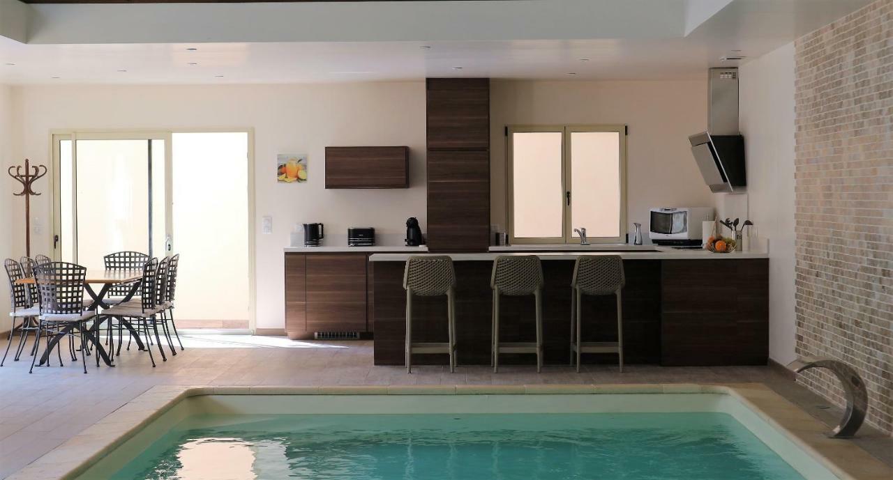 Gite Jet D'Eau Avec Piscine Interieure 30 Minutes Versailles Montainville  외부 사진